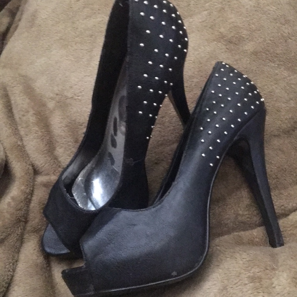 Super sexy rockstar pumps